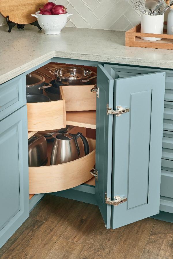 Diamond at Lowes - Organization - Base Pantry Pull-Out