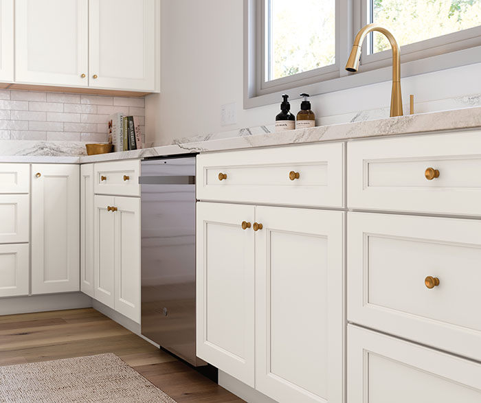 Woodtone and White Transitional Kitchen 7